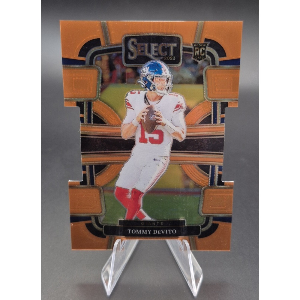 2023 Panini Select Tommy DeVito #73 Rookie Concourse Die-Cut Orange /499 Giants